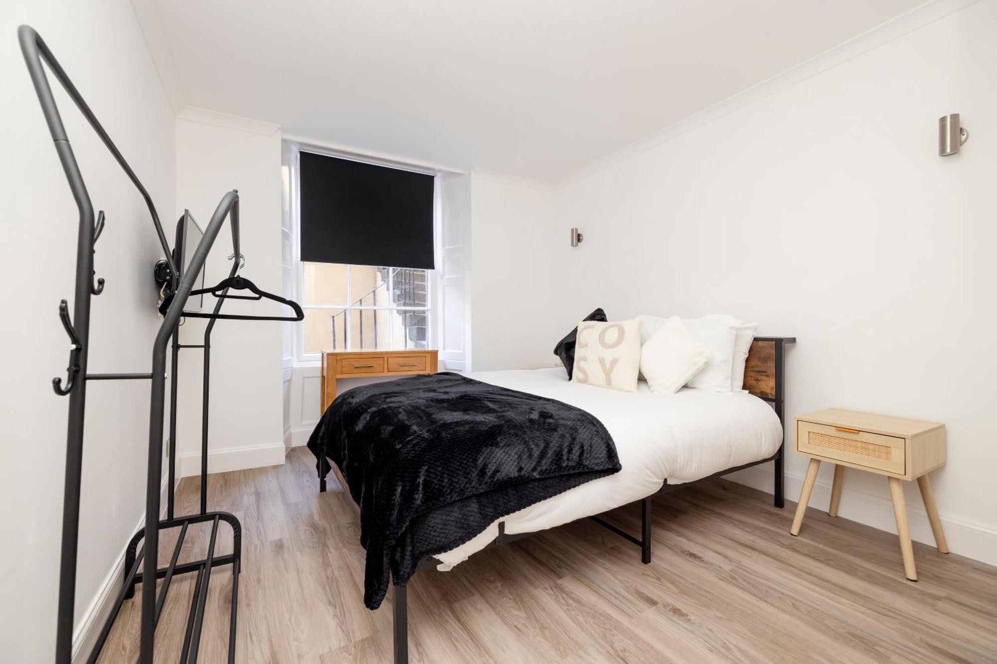 Joivy 3Br Flat In Haymarket With Free Parking Edimburgo Exterior foto
